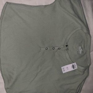 Green flowy crop top